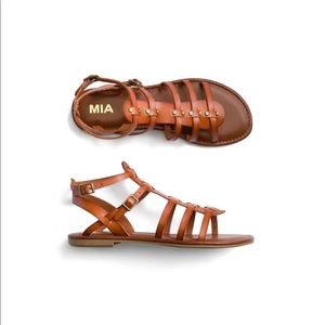 Sandals, women’s.